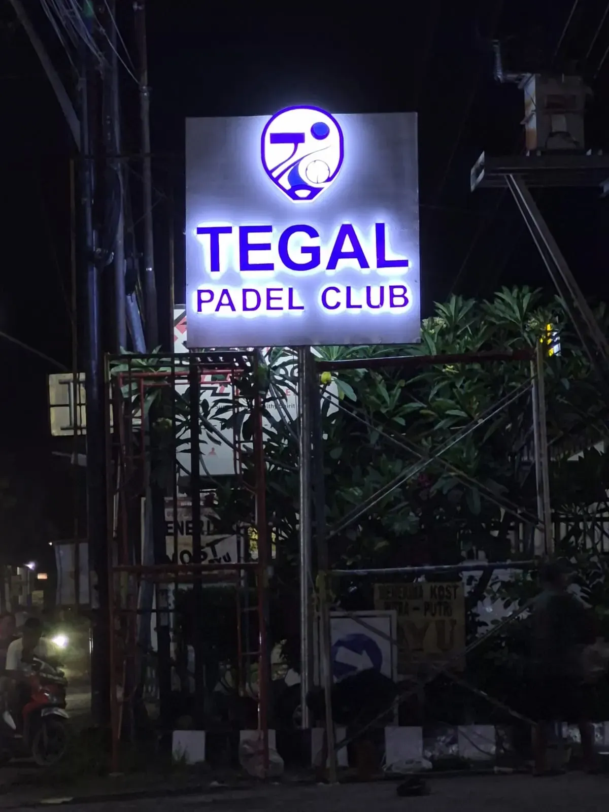 Riven Laser Slawi - Jasa pembuatan huruf timbul tegal